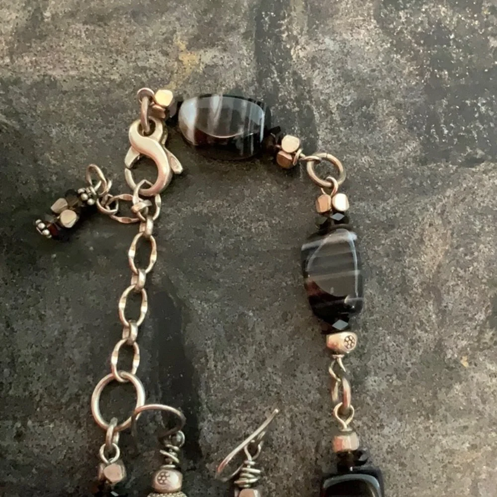 Glass bead black and cream necklace and earrings (3 for $15)